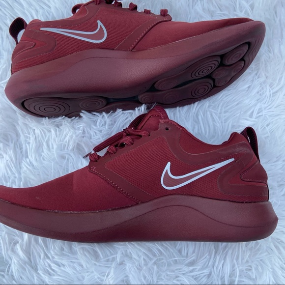 💫SOLD💫Women’s Nike Lunarsol Running Shoes - Picture 7 of 10